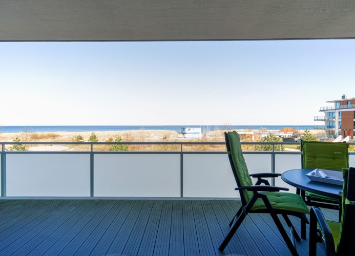 ... großen Balkon