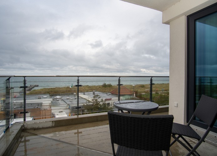 ... Eck-Balkon