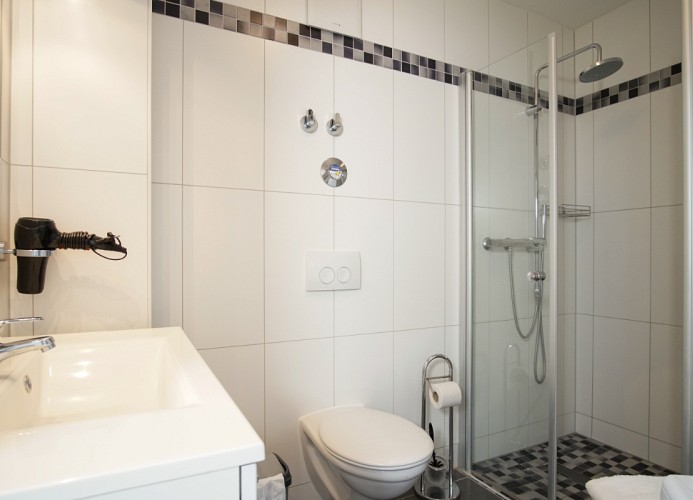 ... mit bodentiefer ...