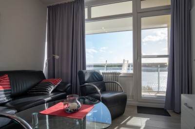 ... im Wohnzimmer ...