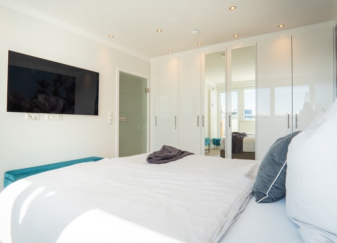 ... vom Schlafzimmer ...
