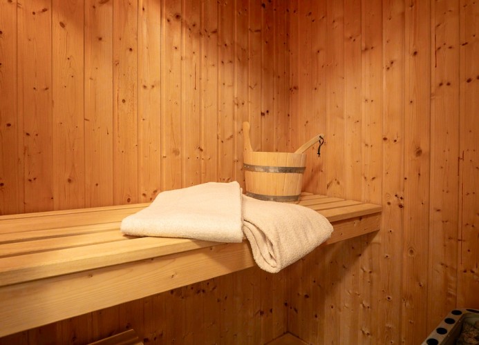 ... und eigener Sauna