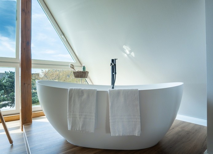 freistehende Badewanne ...