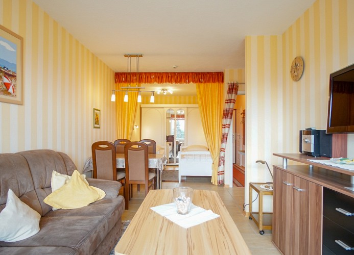 ... im Wohnzimmer ...