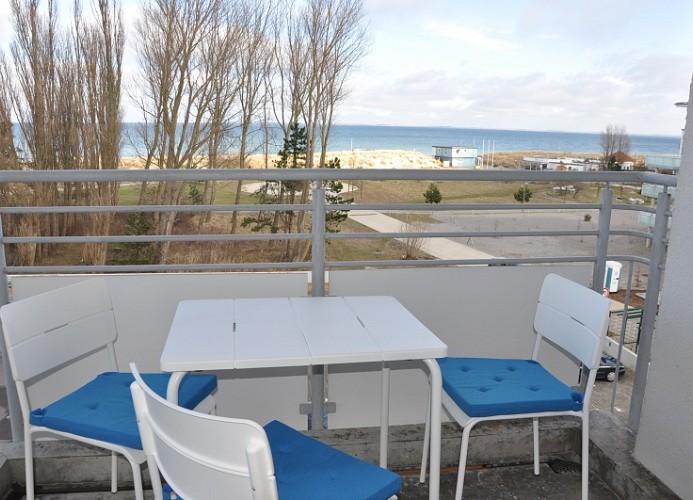 Balkon mit Ostsee