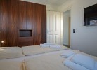  Kleiderschrank