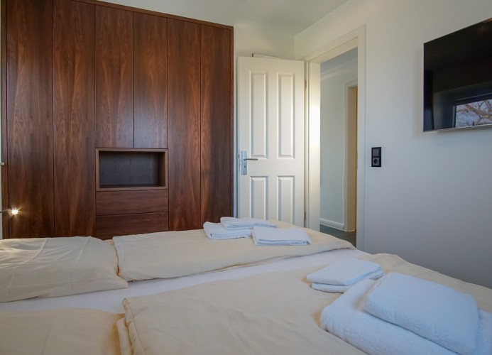  Kleiderschrank