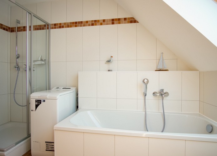 ... und Dusche