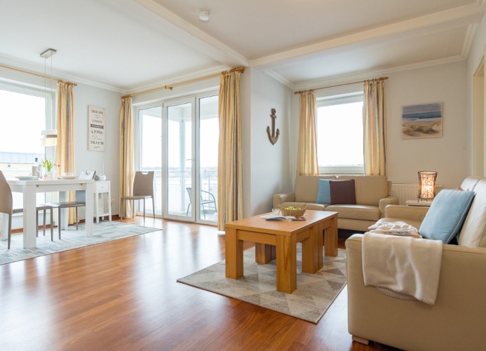 helles Wohnzimmer ...