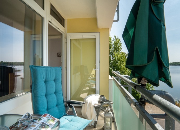 sonniger Balkon ...