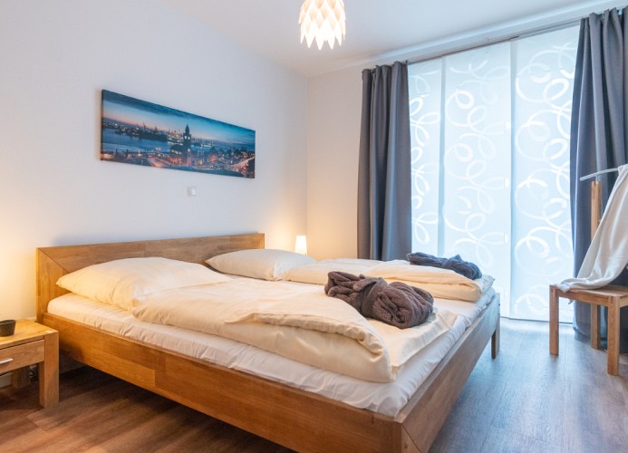 Schlafzimmer ...