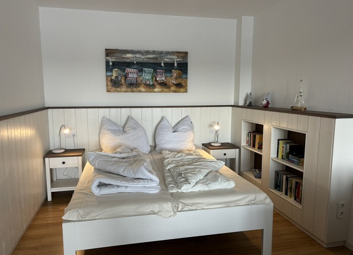 Doppelbett im Wohnzimmer