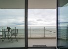 großer Balkon ...