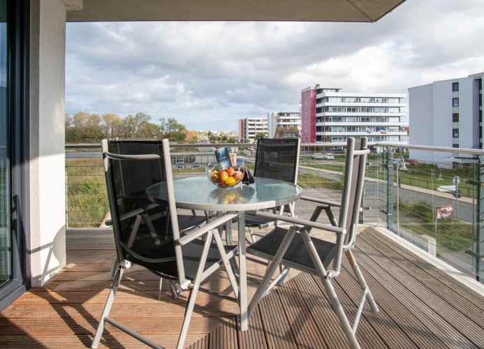 sonniger Balkon ...