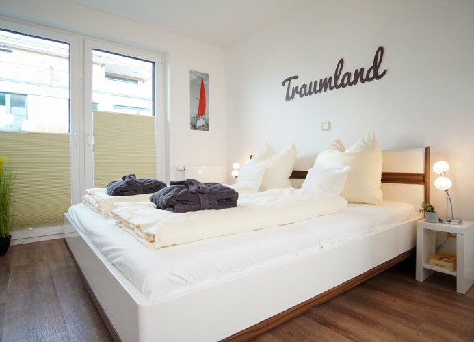 ... im Schlafzimmer