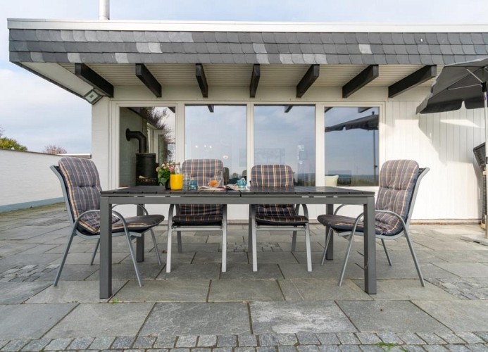 ... von der großen Terrasse ...