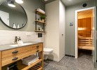 ... im Badezimmer ...