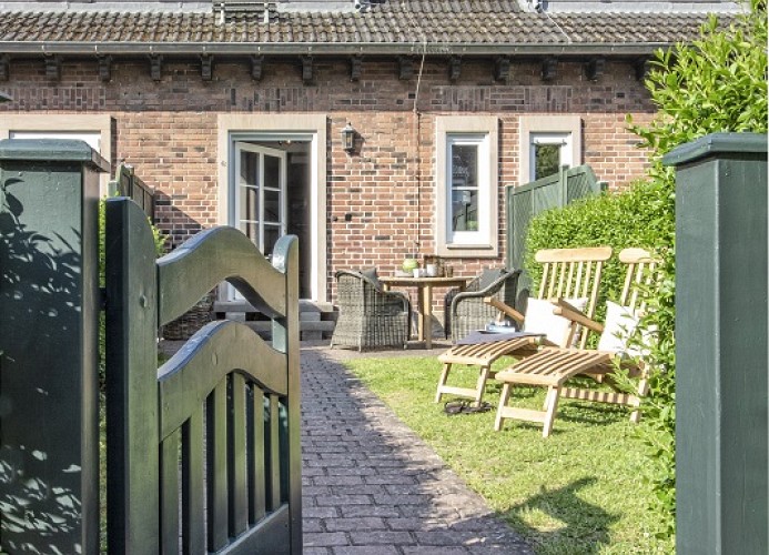 sonniger Garten ...