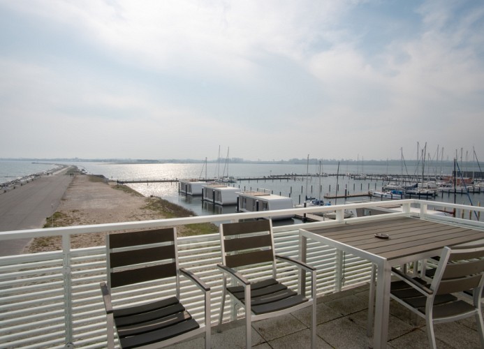 Balkon in Süd-Westausrichtung ...