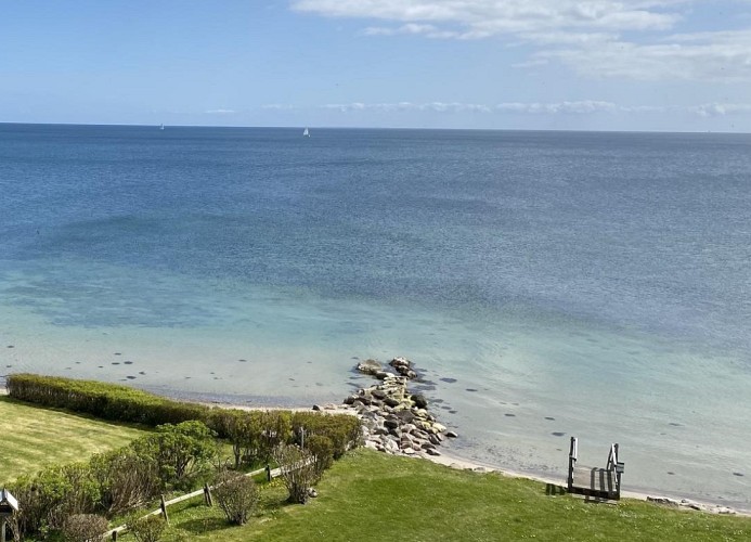 ... moit dem Blick zur Ostsee