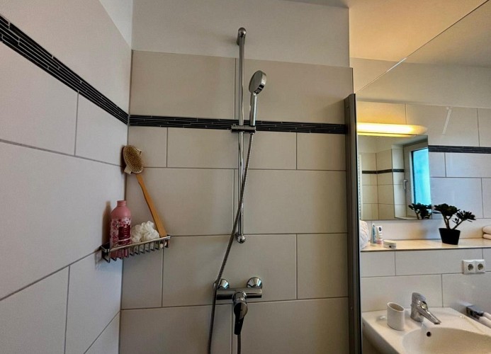 Dusche