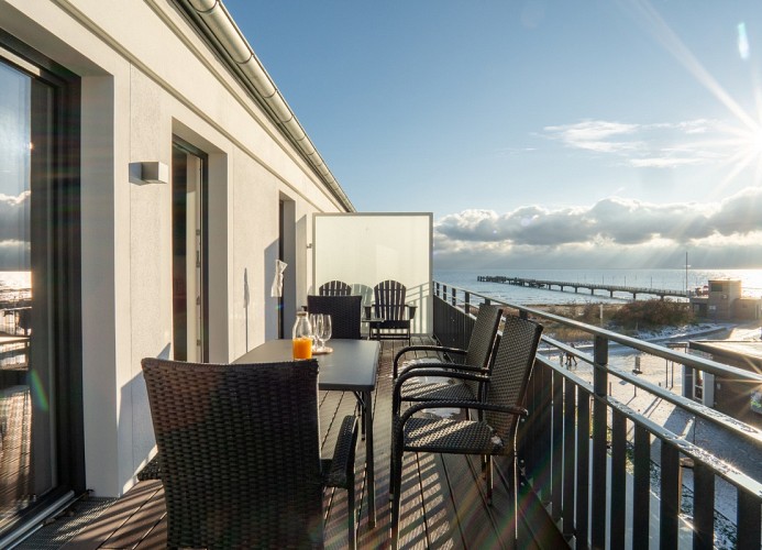 sonnige Dachterrasse