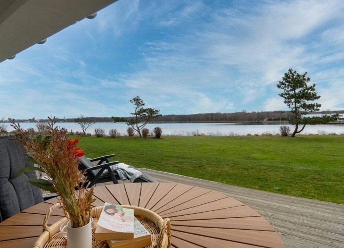 Direkter Binnenseeblick