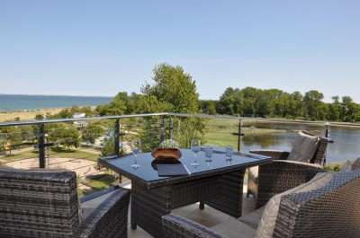 ... großen Dachterrasse ...