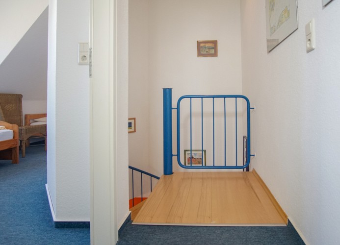 ... zum Obergeschoss