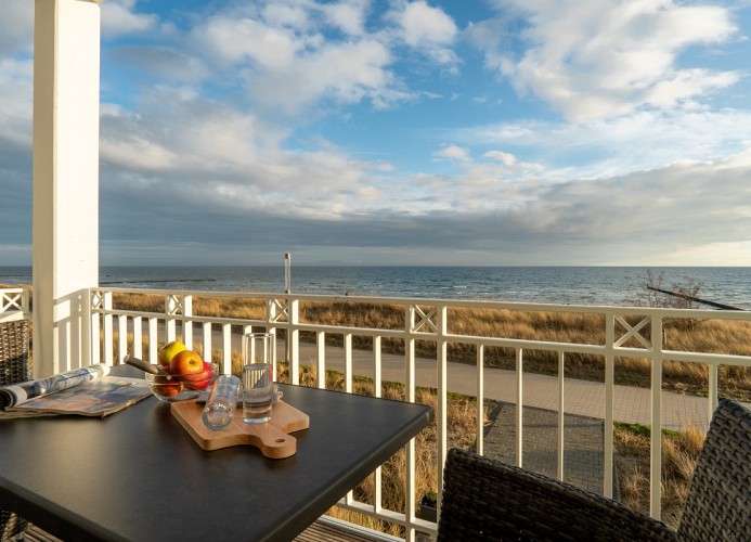 ... direkter Südlage mit ...