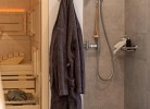 ... und Walk-In-Dusche