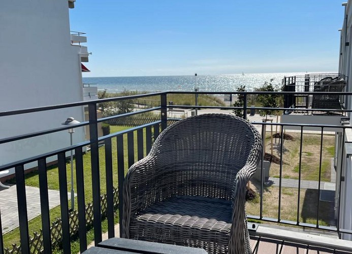 Balkon mit direktem Meerblick