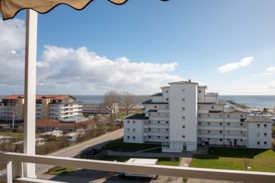 ... Balkon und Blick ...