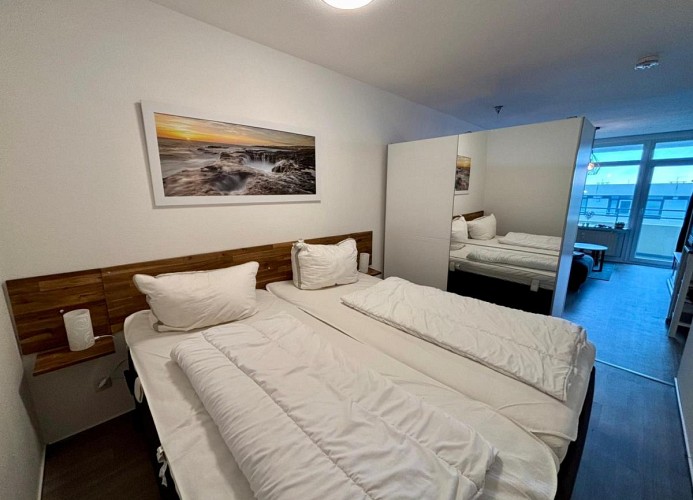 Doppelbett im Wohnbereich