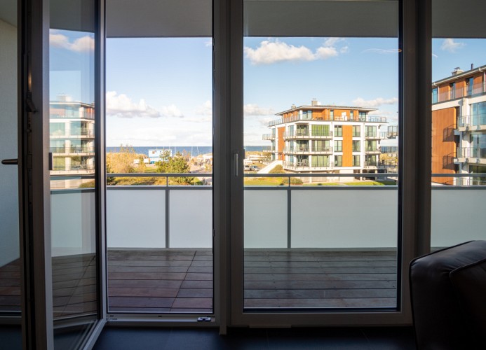 Zugang zum Balkon ...