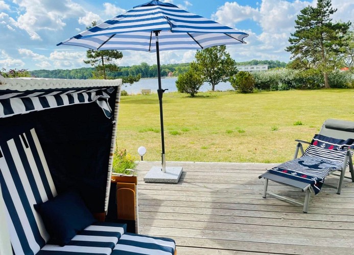 sonnige Terrasse