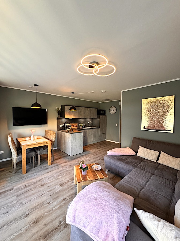 Vier Jahreszeiten, Wohnung 3.08