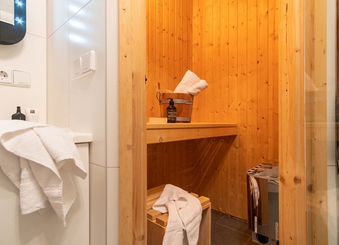 Sauna und ...