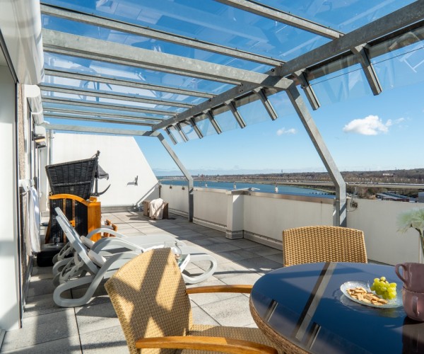 einmalige Dachterrasse mit ...