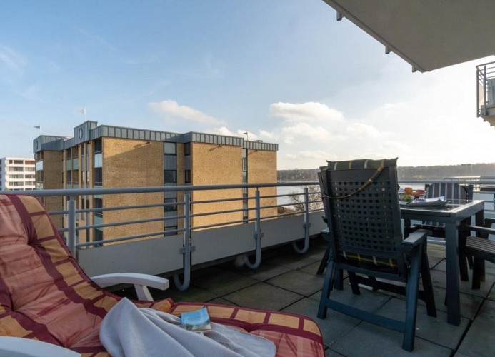 ... Eckbalkon ...