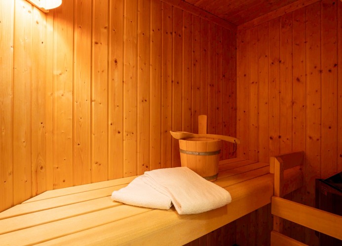 ... eigener Sauna