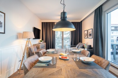 ... lichtdurchflueten Wohnzimmer ...