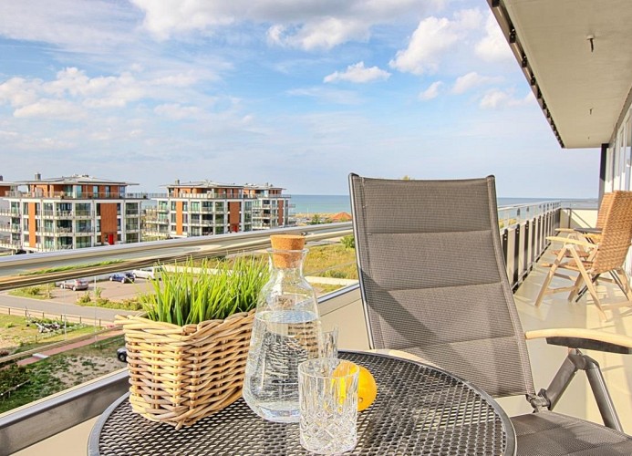Balkon mit Blick zur Ostsee und zum Binnensee