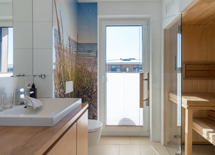 ... zur Dachterrasse ...