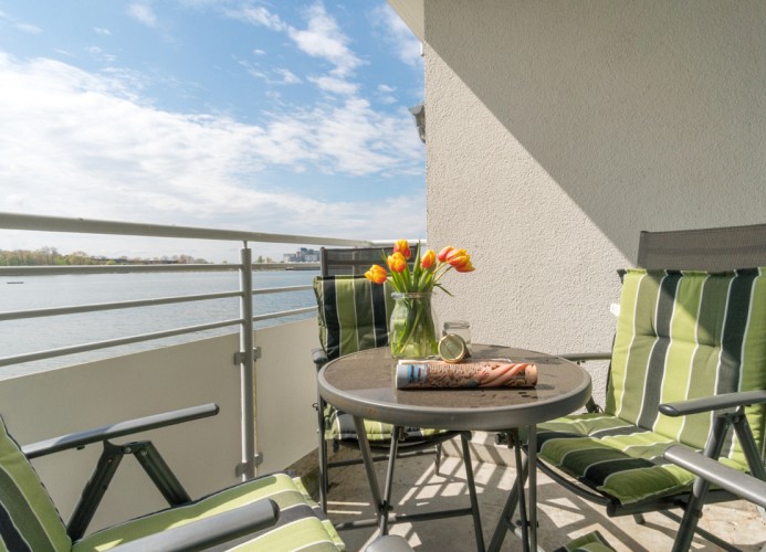 ... in direkter Südlage ...