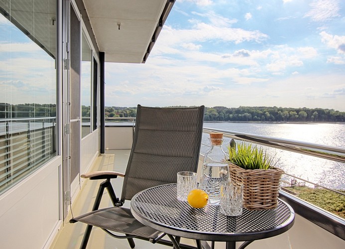 Balkon mit Blick zur Ostsee und zum Binnensee